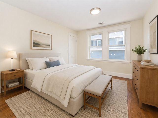 40 Grant Place, Waltham, MA 02451