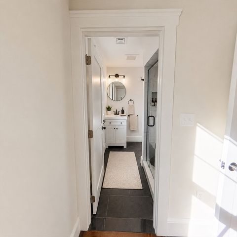 40 Grant Place, Waltham, MA 02451