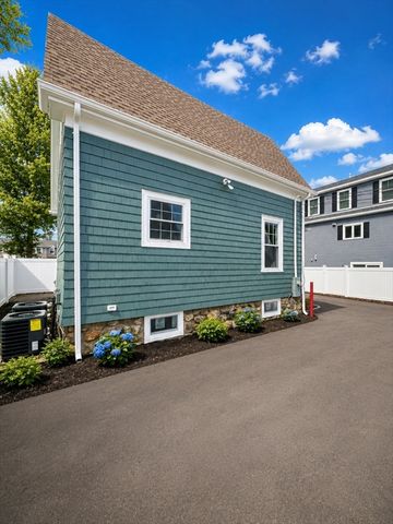 40 Grant Place, Waltham, MA 02451
