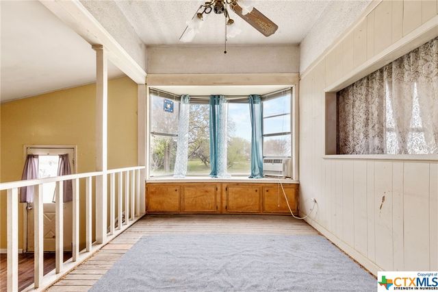 2080 Woodrow Center Road, Kingsbury, TX 78638