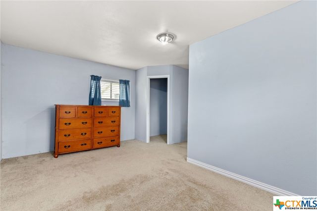 2080 Woodrow Center Road, Kingsbury, TX 78638