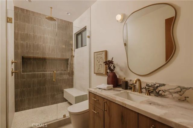 6035 Simpson Avenue, North Hollywood, CA 91606
