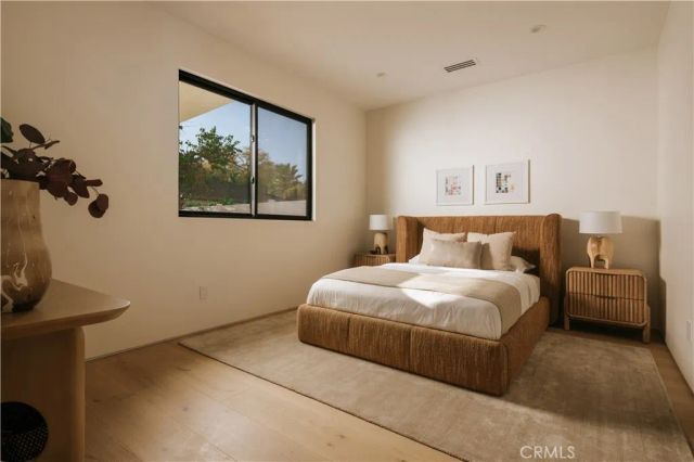 6035 Simpson Avenue, North Hollywood, CA 91606