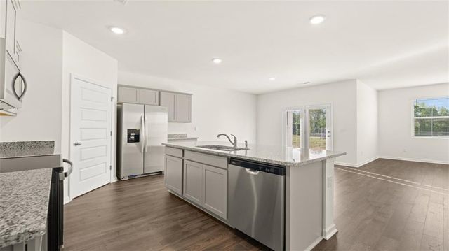 92 White Spruce Way, Newnan, GA 30265