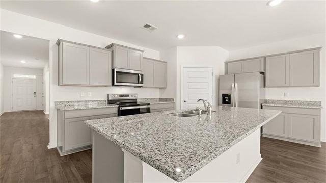 92 White Spruce Way, Newnan, GA 30265