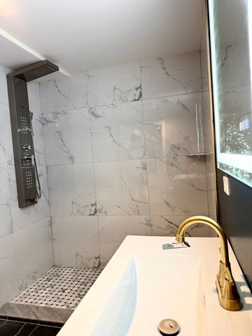 7945 S Perry Avenue, Chicago, IL 60620