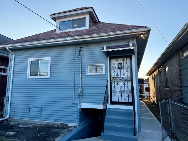 7945 S Perry Avenue, Chicago, IL 60620