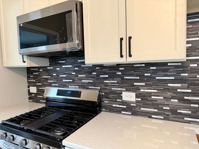 7945 S Perry Avenue, Chicago, IL 60620