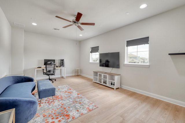 4304 Allenbrook DR, Pflugerville, TX 78660