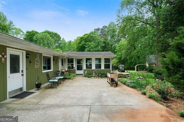 5839 Darry Circle, Norcross, GA 30093