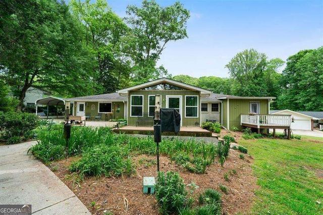 5839 Darry Circle, Norcross, GA 30093