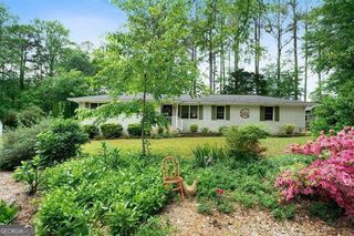 5839 Darry Circle, Norcross, GA 30093