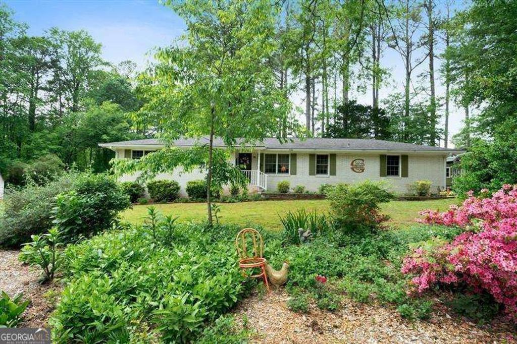 5839 Darry Circle, Norcross, GA 30093