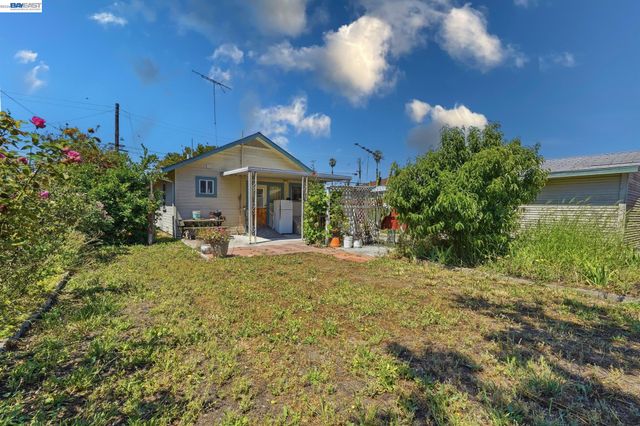 1451 Jackson St, Santa Clara, CA 95050