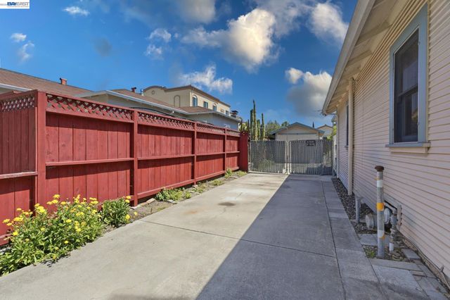 1451 Jackson St, Santa Clara, CA 95050