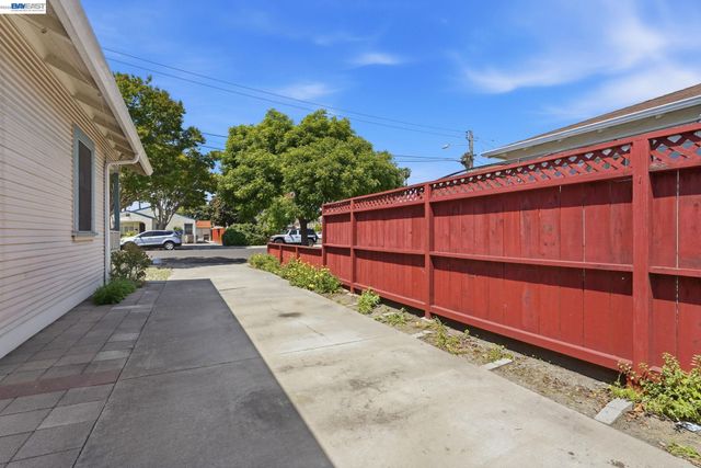 1451 Jackson St, Santa Clara, CA 95050