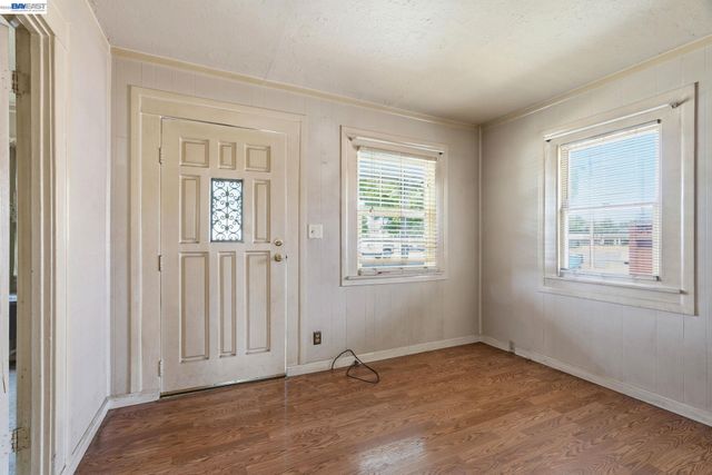 1451 Jackson St, Santa Clara, CA 95050