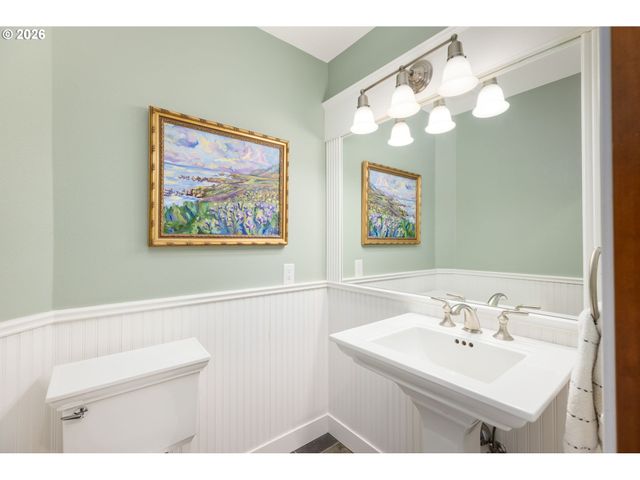 5481 Windsor Ter, West Linn, OR 97068