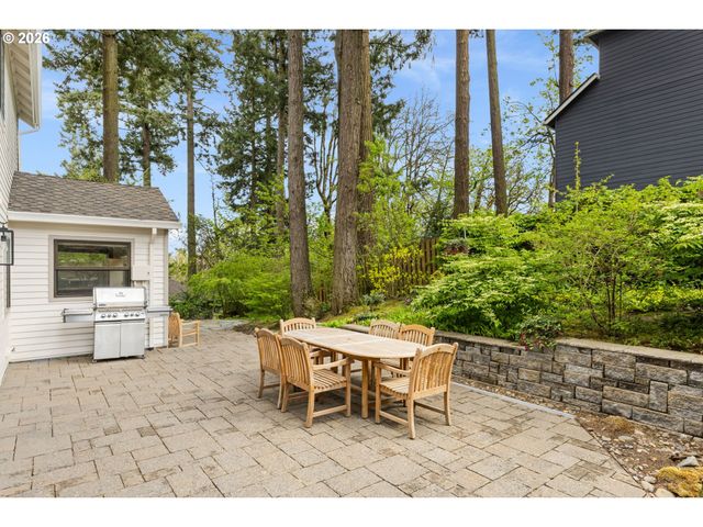 5481 Windsor Ter, West Linn, OR 97068