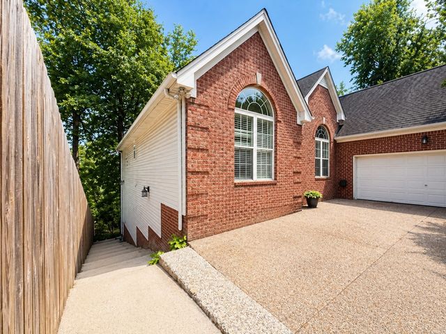 5377 Windypine Dr, Nashville, TN 37211