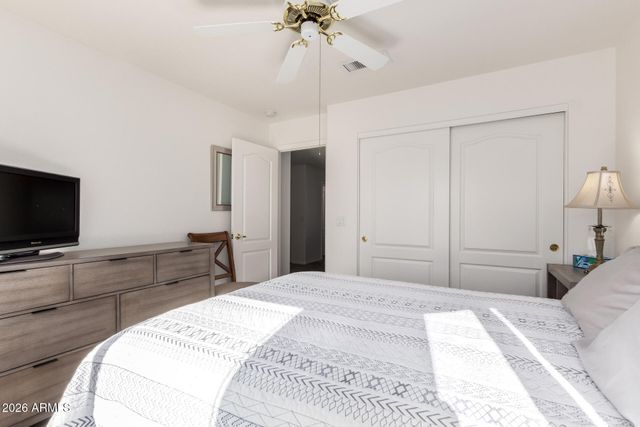 10806 W VENTANA Drive E, Peoria, AZ 85373