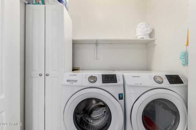 10806 W VENTANA Drive E, Peoria, AZ 85373