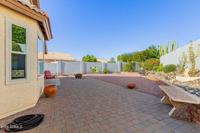 10806 W VENTANA Drive E, Peoria, AZ 85373