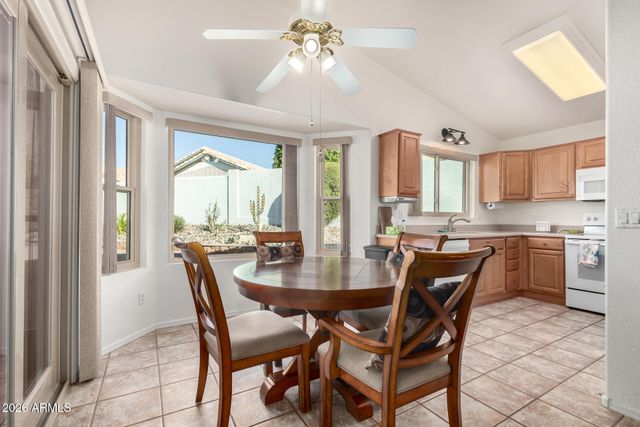 10806 W VENTANA Drive E, Peoria, AZ 85373