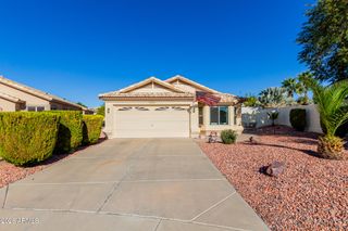 10806 W VENTANA Drive E, Peoria, AZ 85373