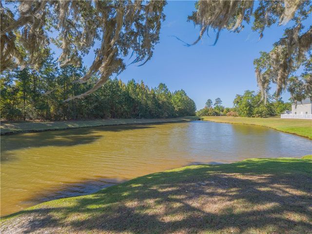 151 Saddle Brooke Trace, Brunswick, GA 31525