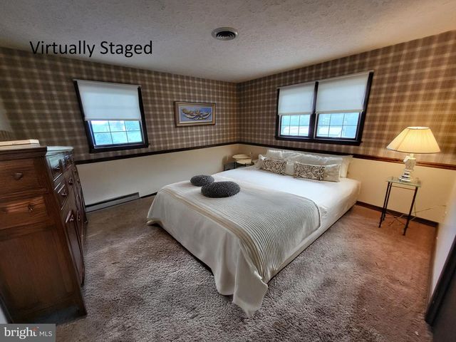 6540 MOUNTAIN DR, Chambersburg, PA 17202