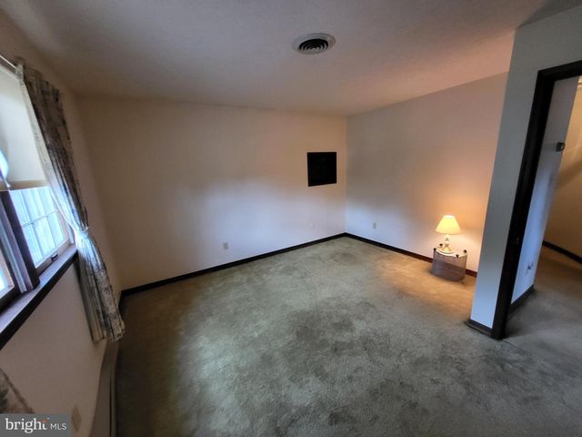 6540 MOUNTAIN DR, Chambersburg, PA 17202