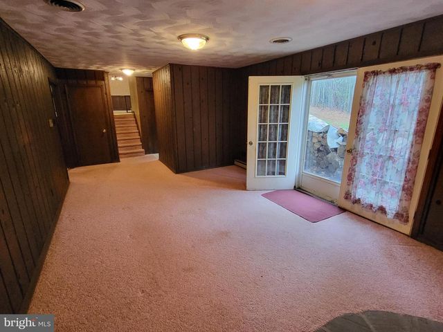 6540 MOUNTAIN DR, Chambersburg, PA 17202