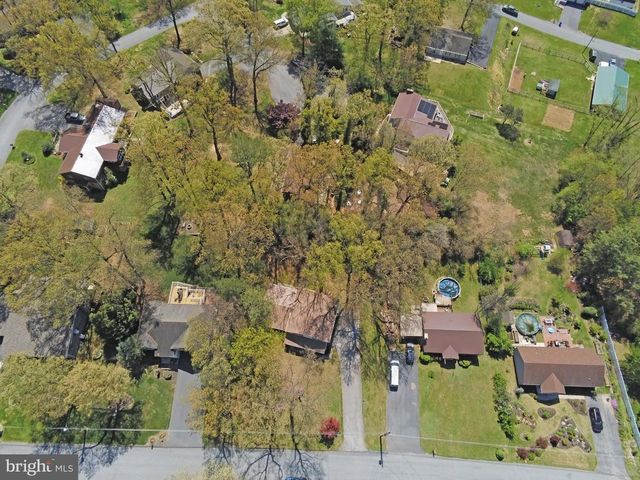 6540 MOUNTAIN DR, Chambersburg, PA 17202
