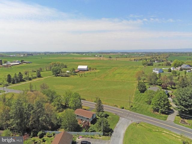 6540 MOUNTAIN DR, Chambersburg, PA 17202