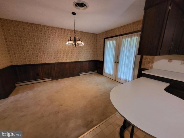 6540 MOUNTAIN DR, Chambersburg, PA 17202