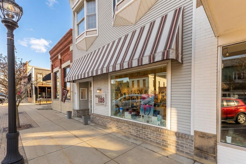 128 River Street, Elk Rapids, MI 49629