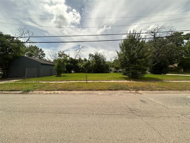 6522 Flamingo Drive, Houston, TX 77087