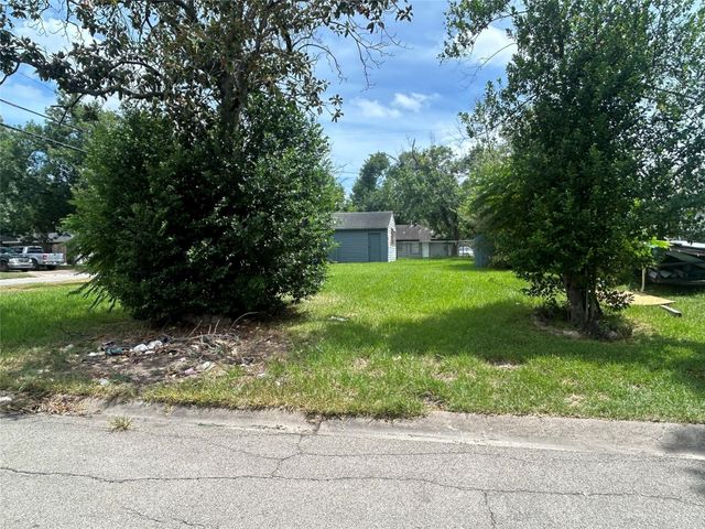 6522 Flamingo Drive, Houston, TX 77087