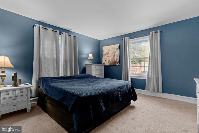 154 GREENWOOD AVE, Jenkintown, PA 19046