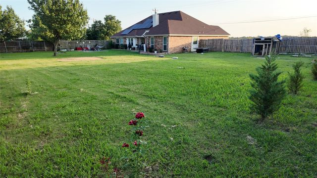 354 Geren Drive, Lavon, TX 75166