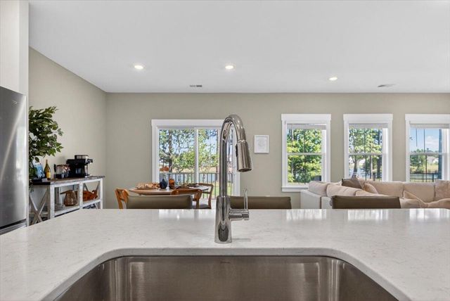 318 Calm Water Way, Summerville, SC 29486