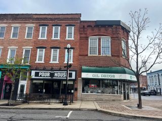 5 Washington Street 250, Valparaiso, IN 46383