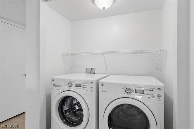 7901 Ryandale Circle 102, Las Vegas, NV 89145