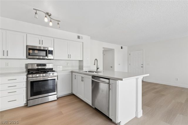 7901 Ryandale Circle 102, Las Vegas, NV 89145