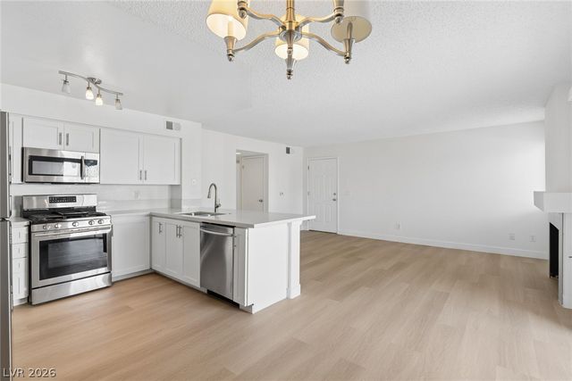 7901 Ryandale Circle 102, Las Vegas, NV 89145