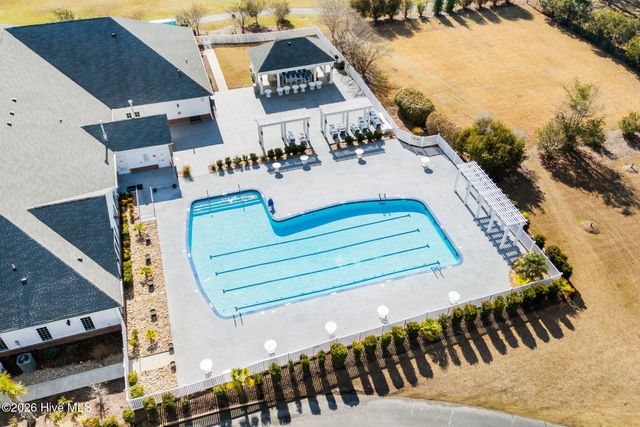 569 Fairburn Court NW, Calabash, NC 28467