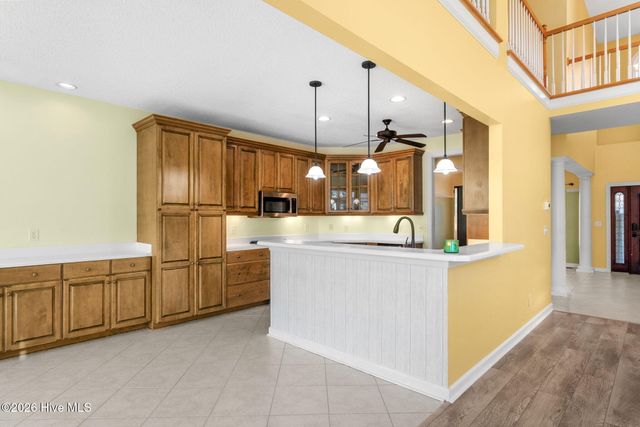 569 Fairburn Court NW, Calabash, NC 28467