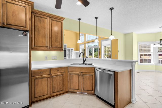 569 Fairburn Court NW, Calabash, NC 28467