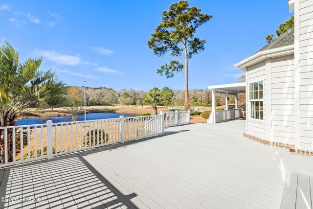 569 Fairburn Court NW, Calabash, NC 28467